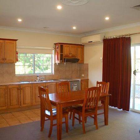 Meramie Motor Inn Albury Extérieur photo