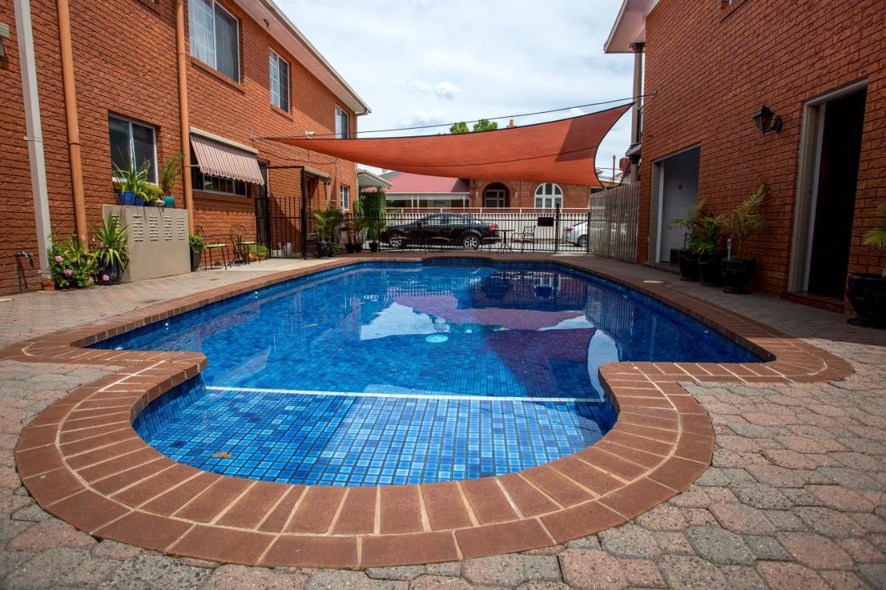 Meramie Motor Inn Albury Extérieur photo